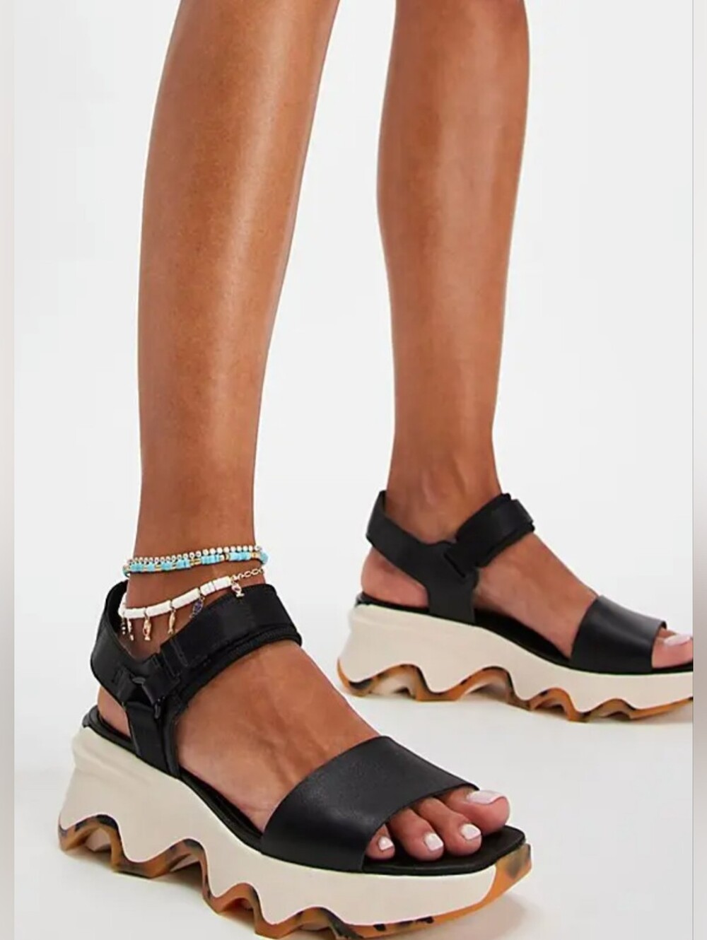 Sorel Kinetic Impact Y - Women's High Strap Sandals Size 7 Used Excellent